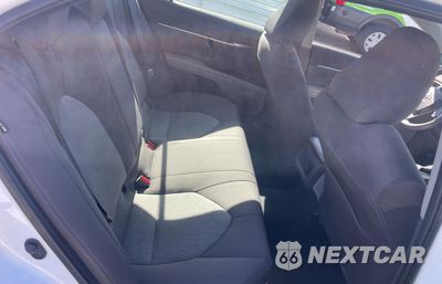 Zdjęcie 6 z 11 samochodu: 2019 TOYOTA CAMRY L VIN:4T1B11HK1KU780776 - miniatura
