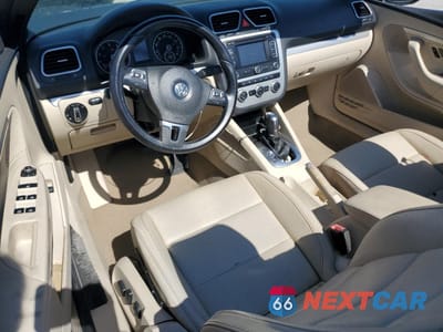 Zdjęcie 8 z 12 samochodu: 2014 VOLKSWAGEN EOS KOMFORT VIN:WVWBW8AHXEV003623 - miniatura