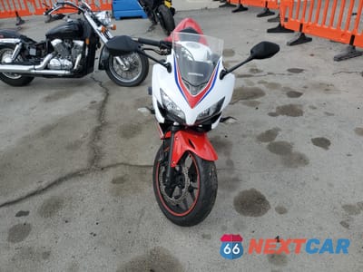 Drugie zdjęcie samochodu z przodu: 2014 HONDA CBR500 R VIN:MLHPC4416E5100255 - miniatura