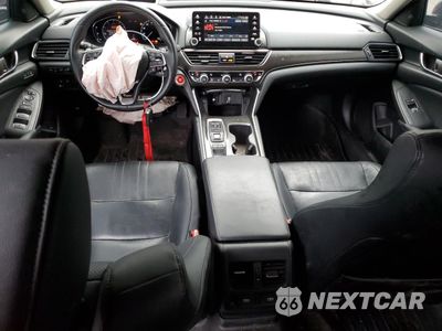 Zdjęcie 8 z 13 samochodu: 2018 HONDA ACCORD TOURING VIN:1HGCV2F98JA040209 - miniatura