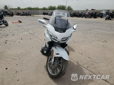 Drugie zdjęcie samochodu z przodu: 2018 HONDA GL1800 D VIN:JH2SC7954JK004251 - miniatura