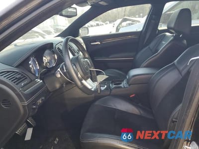 Zdjęcie 7 z 11 samochodu: 2013 CHRYSLER 300 SRT-8 VIN:2C3CCAFJ0DH630410 - miniatura