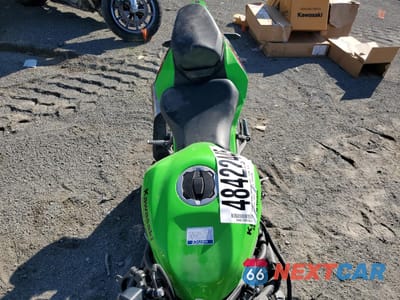 Piąte zdjęcie samochodu w środku: 2024 KAWASAKI ZX400 S VIN:ML5ZXCS16RDA27913 - miniatura