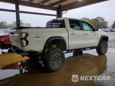 Trzecie zdjęcie samochodu z tyłu: 2024 CHEVROLET COLORADO ZR2 VIN:1GCPTFEKXR1295909 - miniatura
