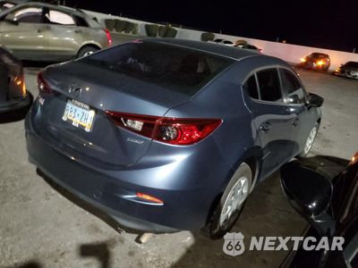 Trzecie zdjęcie samochodu z tyłu: 2016 MAZDA 3 SPORT VIN:3MZBM1T79GM316366 - miniatura