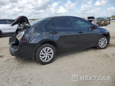 Trzecie zdjęcie samochodu z tyłu: 2018 TOYOTA COROLLA L VIN:5YFBURHE4JP797393 - miniatura