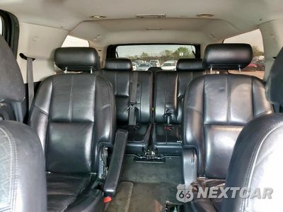 Zdjęcie 10 z 14 samochodu: 2007 CHEVROLET SUBURBAN C1500 VIN:1GNFC16J67J165215 - miniatura