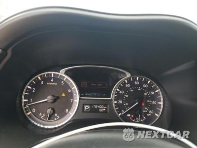 Zdjęcie 9 z 13 samochodu: 2013 INFINITI JX35 VIN:5N1AL0MM8DC313354 - miniatura