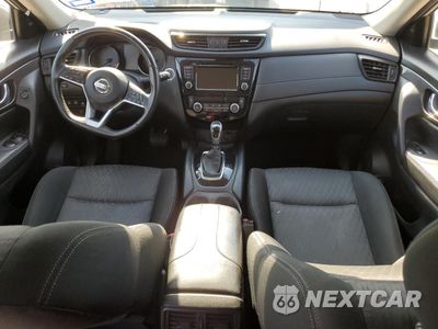 Zdjęcie 8 z 15 samochodu: 2020 NISSAN ROGUE S VIN:JN8AT2MTXLW043066 - miniatura