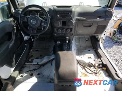 Zdjęcie 8 z 13 samochodu: 2018 JEEP WRANGLER UNLIMITED SPORT VIN:1C4BJWDG1JL924818 - miniatura