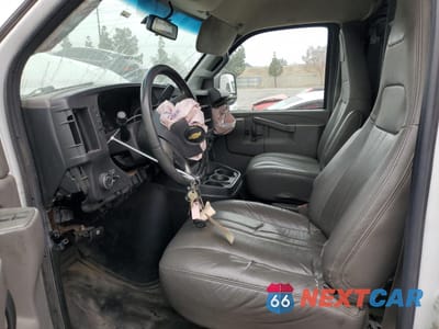 Zdjęcie 7 z 12 samochodu: 2017 CHEVROLET EXPRESS G3500 VIN:1GCZGGFF3H1192317 - miniatura