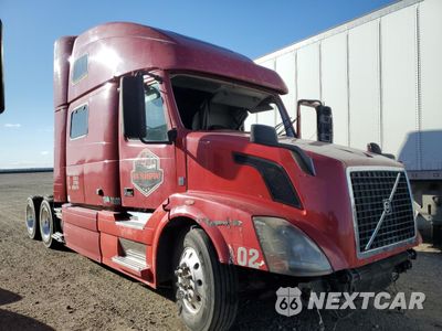 2013 VOLVO VNL SEMI TRUCK 4V4NC9EJ7DN561974 - główne zdjęcie licytacji z USA - miniatura