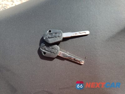 Zdjęcie 8 z 9 samochodu: 2023 KTM 200 DUKE VIN:MD2JPC407PC016873 - miniatura