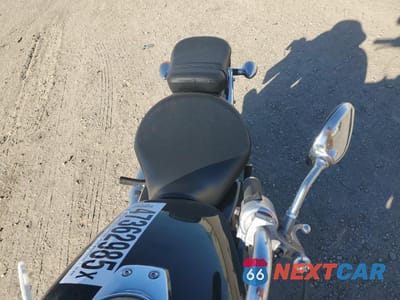 Piąte zdjęcie samochodu w środku: 2019 HONDA VT750 C VIN:JH2RC5004KK500169 - miniatura