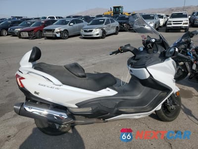 2018 SUZUKI AN650 A JS1CP51B6J2100755 - główne zdjęcie licytacji z USA - miniatura