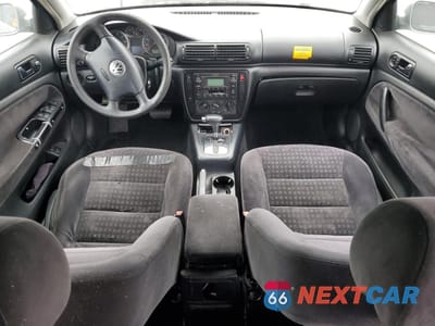 Zdjęcie 8 z 14 samochodu: 2002 VOLKSWAGEN PASSAT GLS VIN:WVWVD63B22E402537 - miniatura