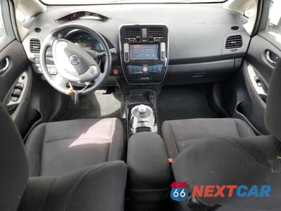 Zdjęcie 8 z 13 samochodu: 2015 NISSAN LEAF S VIN:1N4AZ0CPXFC335136 - miniatura