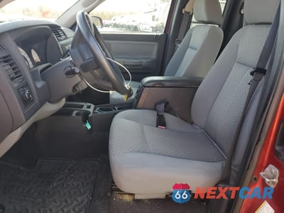 Zdjęcie 7 z 13 samochodu: 2008 DODGE DAKOTA SXT VIN:1D7HE32K78S601576 - miniatura