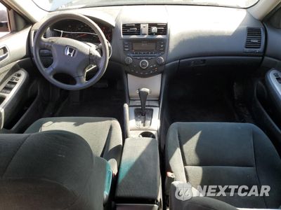 Zdjęcie 8 z 12 samochodu: 2004 HONDA ACCORD EX VIN:1HGCM56604A062090 - miniatura