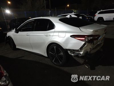 Drugie zdjęcie samochodu z przodu: 2019 TOYOTA CAMRY XSE VIN:4T1B61HK3KU839389 - miniatura