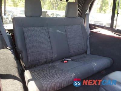 Zdjęcie 10 z 13 samochodu: 2012 JEEP WRANGLER SPORT VIN:1C4AJWAG3CL109457 - miniatura