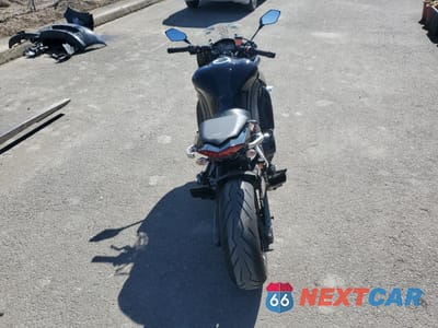 Zdjęcie 6 z 9 samochodu: 2011 KAWASAKI ZX1000 G VIN:JKAZXCG14BA000271 - miniatura