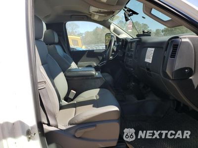 Zdjęcie 10 z 12 samochodu: 2015 CHEVROLET SILVERADO C3500 VIN:1GB3CYCGXFZ542422 - miniatura