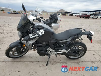 Trzecie zdjęcie samochodu z tyłu: 2021 BMW F 900 R VIN:WB10K1303M6D68963 - miniatura