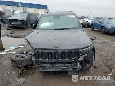 Piąte zdjęcie samochodu w środku: 2024 JEEP GRAND CHEROKEE LAREDO VIN:1C4RJHAG2RC716201 - miniatura