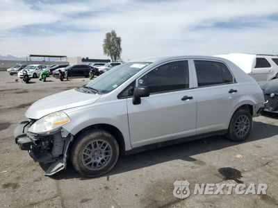 2009 NISSAN VERSA S 3N1CC11E99L469465 - główne zdjęcie licytacji z USA - miniatura