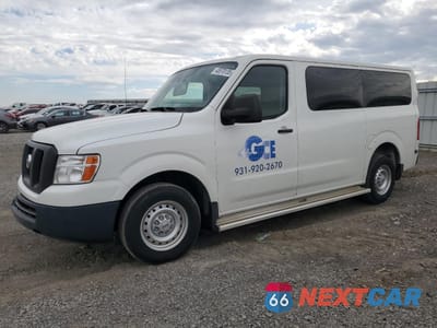 2017 NISSAN NV 3500 S 5BZBF0AA8HN851038 - główne zdjęcie licytacji z USA - miniatura