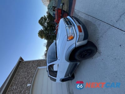 1996 TOYOTA 4RUNNER LIMITED JT3HN87R5T0032460 - główne zdjęcie licytacji z USA - miniatura