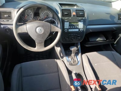 Zdjęcie 8 z 12 samochodu: 2009 VOLKSWAGEN RABBIT VIN:WVWDA71K19W025524 - miniatura