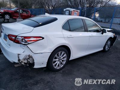 Trzecie zdjęcie samochodu z tyłu: 2019 TOYOTA CAMRY L VIN:4T1B11HK6KU844343 - miniatura