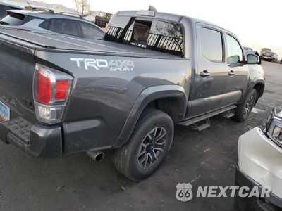 Trzecie zdjęcie samochodu z tyłu: 2021 TOYOTA TACOMA DOUBLE CAB VIN:5TFCZ5AN1MX271650 - miniatura