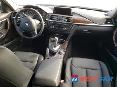 Zdjęcie 8 z 12 samochodu: 2015 BMW 320 I VIN:WBA3B1G5XFNT63736 - miniatura