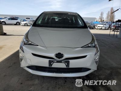 Piąte zdjęcie samochodu w środku: 2016 TOYOTA PRIUS VIN:JTDKARFU6G3003935 - miniatura