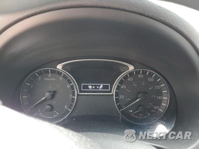 Zdjęcie 9 z 14 samochodu: 2017 NISSAN ALTIMA 2.5 VIN:1N4AL3AP3HC253810 - miniatura