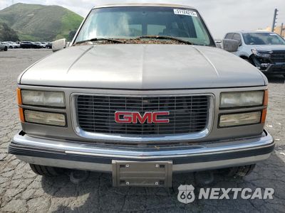 Piąte zdjęcie samochodu w środku: 1999 GMC SUBURBAN K2500 VIN:1GDGK26J6XJ777755 - miniatura