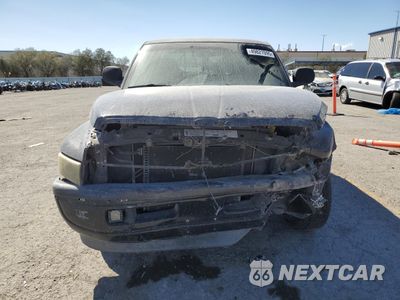 Piąte zdjęcie samochodu w środku: 1998 DODGE RAM 1500 VIN:3B7HC13Y1WG184693 - miniatura
