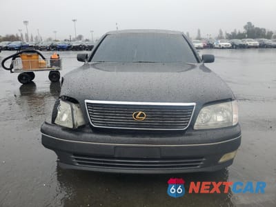Piąte zdjęcie samochodu w środku: 2000 LEXUS LS 400 VIN:JT8BH28F4Y0174959 - miniatura