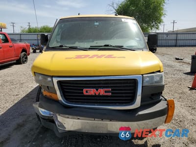 Piąte zdjęcie samochodu w środku: 2019 GMC SAVANA G2500 VIN:1GTW7AFG7K1302463 - miniatura