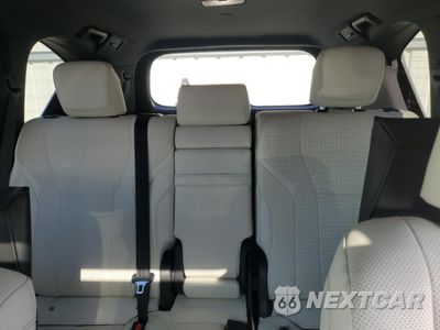 Zdjęcie 10 z 16 samochodu: 2023 LEXUS LX 600 BASE VIN:JTJGB7CXXP4033520 - miniatura