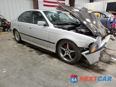 Czwarte zdjęcie samochodu z boku: 2000 BMW 540 I VIN:WBADN5348YGC94927 - miniatura