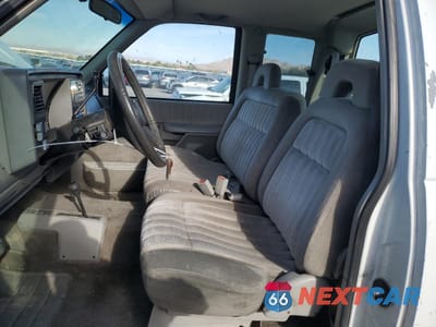 Zdjęcie 7 z 14 samochodu: 1994 GMC SIERRA K2500 VIN:2GTFK29K7R1503448 - miniatura