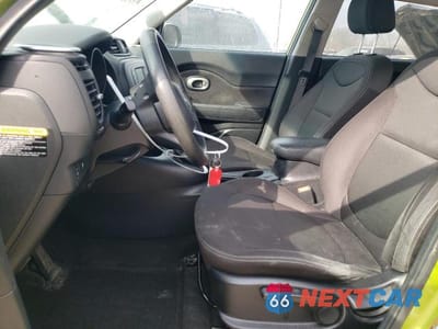 Zdjęcie 7 z 12 samochodu: 2016 KIA SOUL BASE VIN:KNDJN2A26G7849696 - miniatura