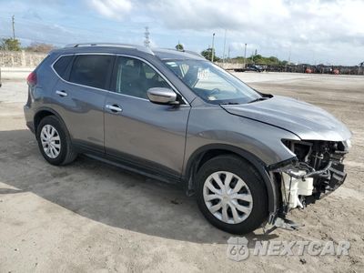 Czwarte zdjęcie samochodu z boku: 2018 NISSAN ROGUE S VIN:KNMAT2MT9JP606269 - miniatura