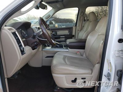 Zdjęcie 7 z 14 samochodu: 2014 RAM 2500 LARAMIE VIN:3C6UR5FL6EG299669 - miniatura