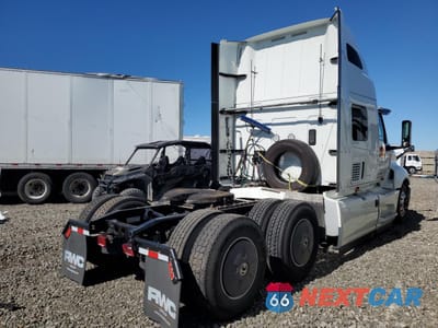 Czwarte zdjęcie samochodu z boku: 2023 INTERNATIONAL LT625 SEMI TRUCK VIN:3HSDZAPR8PN205480 - miniatura