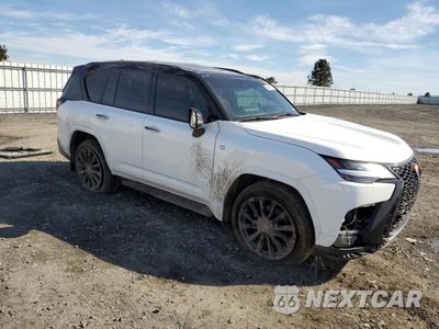 Czwarte zdjęcie samochodu z boku: 2024 LEXUS LX 600 BASE VIN:JTJMB7CX4R4039805 - miniatura